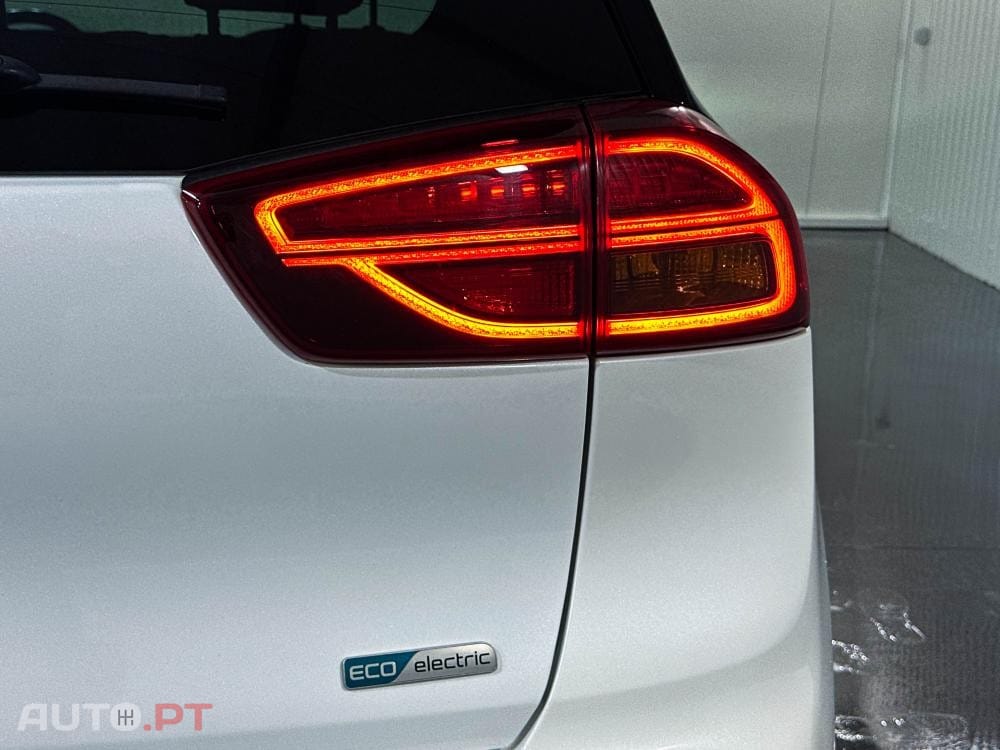 Kia Niro Premium Edition