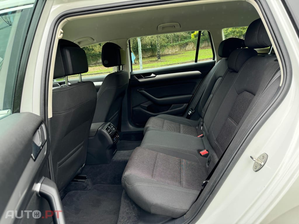 Volkswagen Passat 1.6 TDi Business DSG