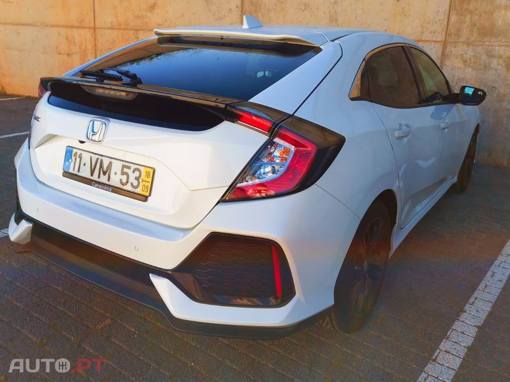 Honda Civic Elegance Navi 1.0