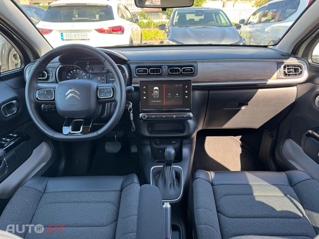 Citroen C3 1.2 PureTech Shine EAT6