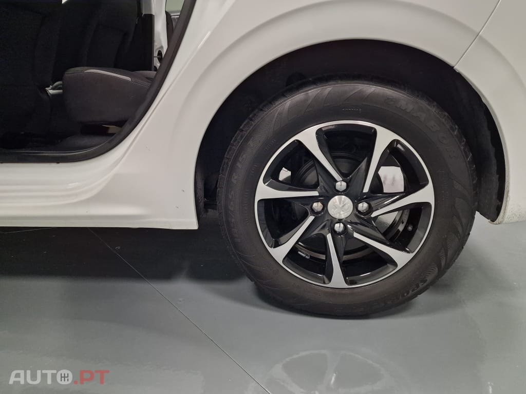 Peugeot 208 1.4 HDi Active