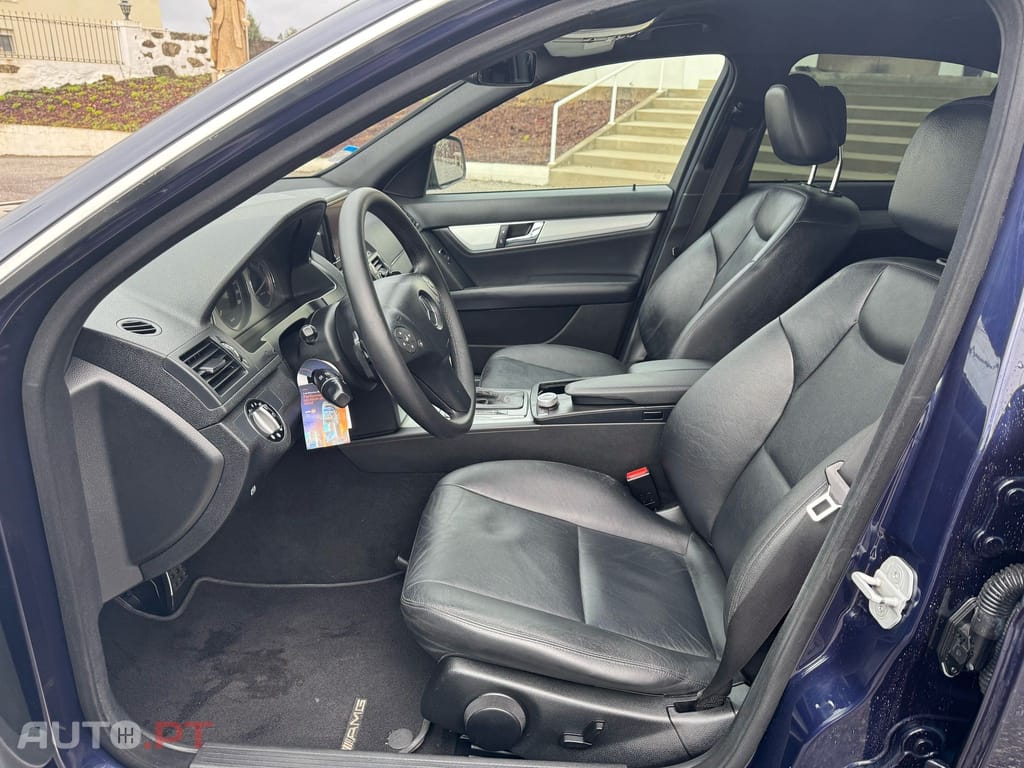 Mercedes-Benz C 320 AVANTGARDE