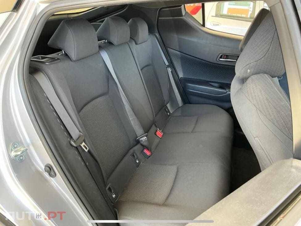 Toyota C-HR 1.8 Hybrid Graphic