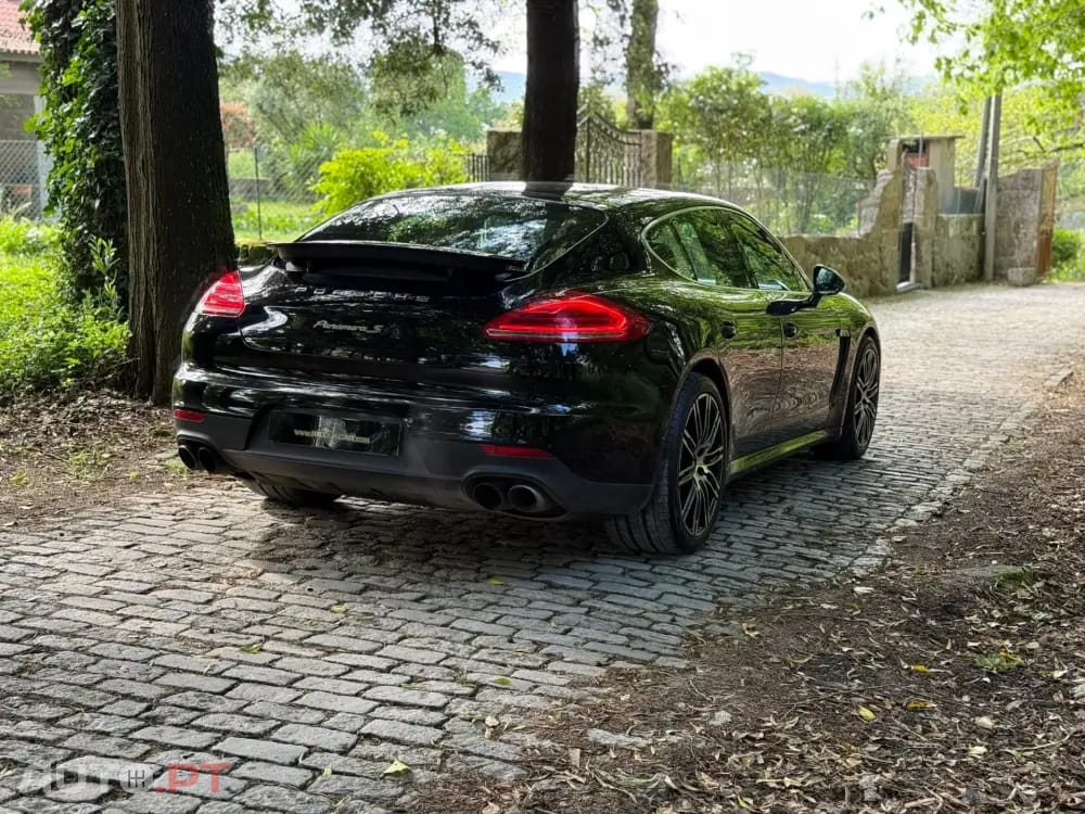 Porsche Panamera S E-Hybrid