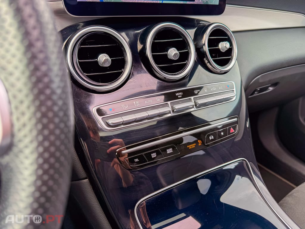 Mercedes-Benz GLC 300 de Coupe 4Matic 9G-TRONIC AMG Line