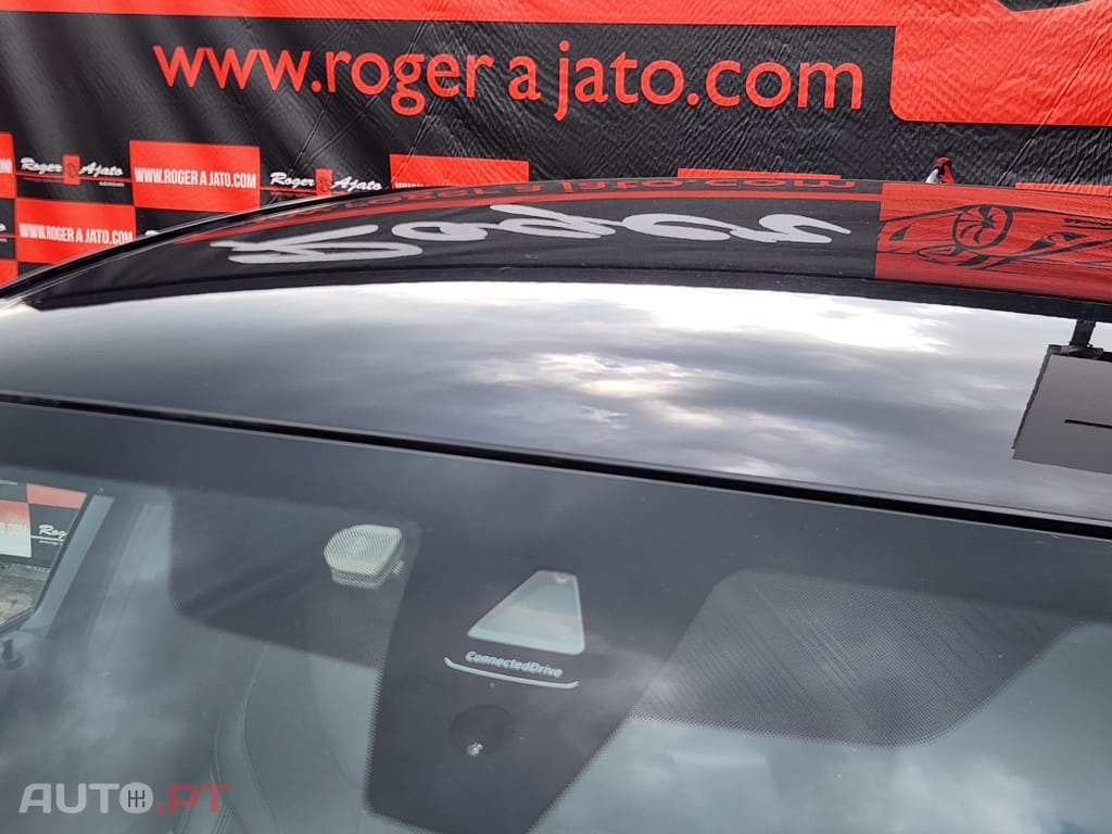 BMW 330 e Line Sport Auto