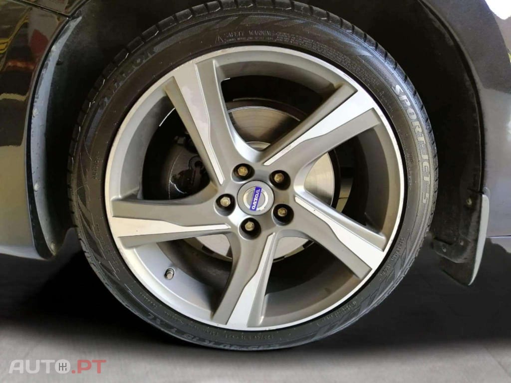 Volvo V60 1.6d  R-design