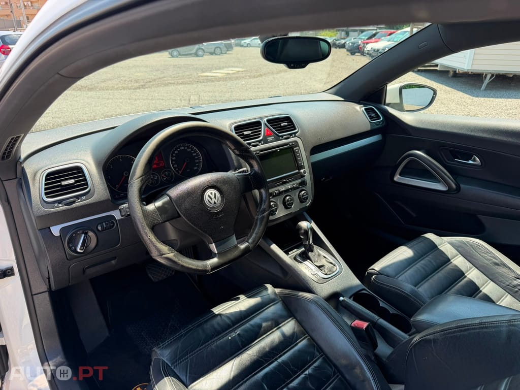 Volkswagen Scirocco 2.0 TDi Sport DSG