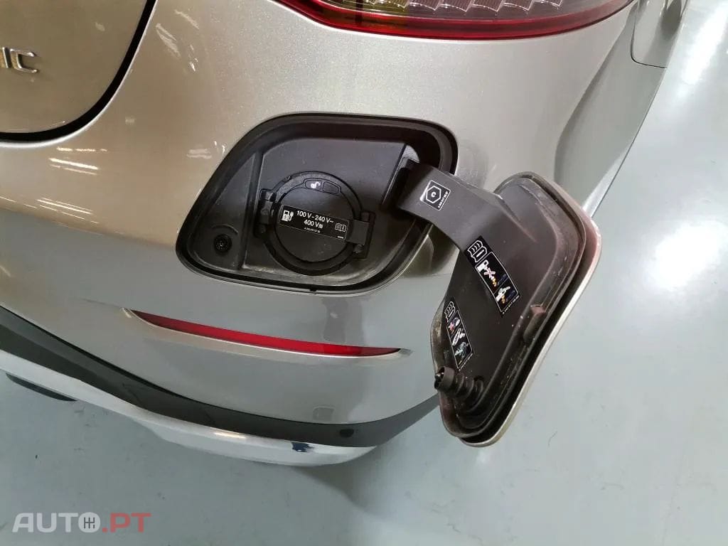 Mercedes-Benz GLC 300 e 4Matic