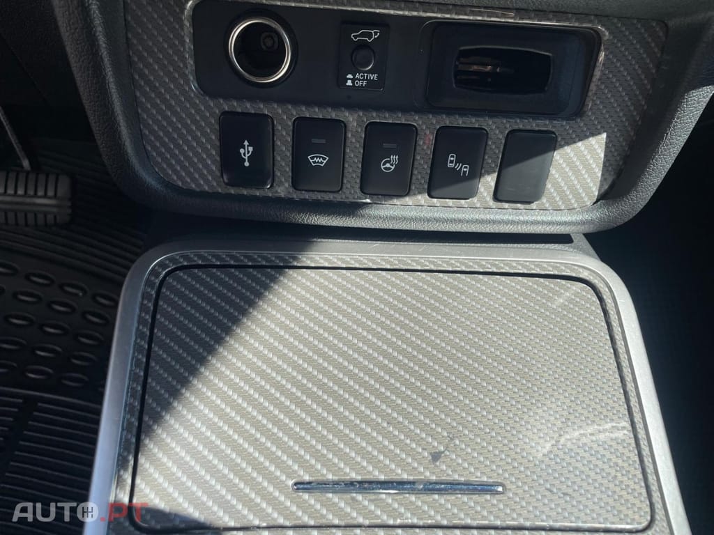 Mitsubishi Outlander 2.0 Intense