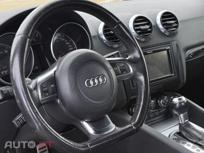 Audi TT 2.0 TFSI S tronic