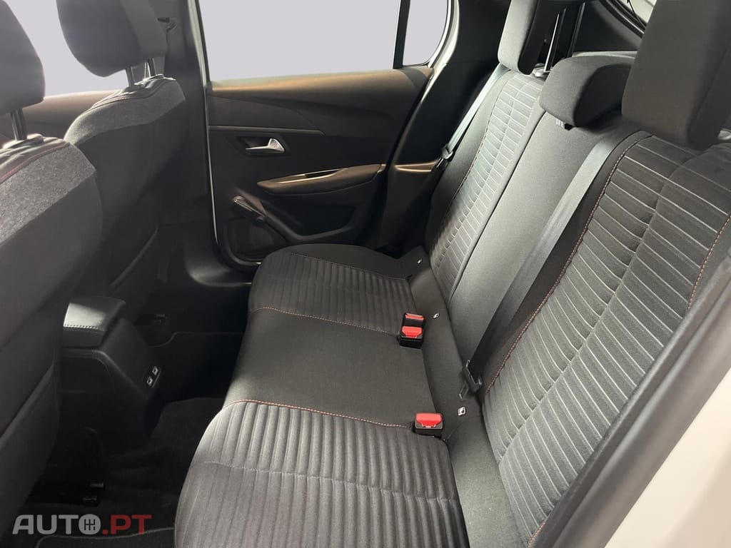 Peugeot E-208 Active Business I.V.A DEDUTÍVEL