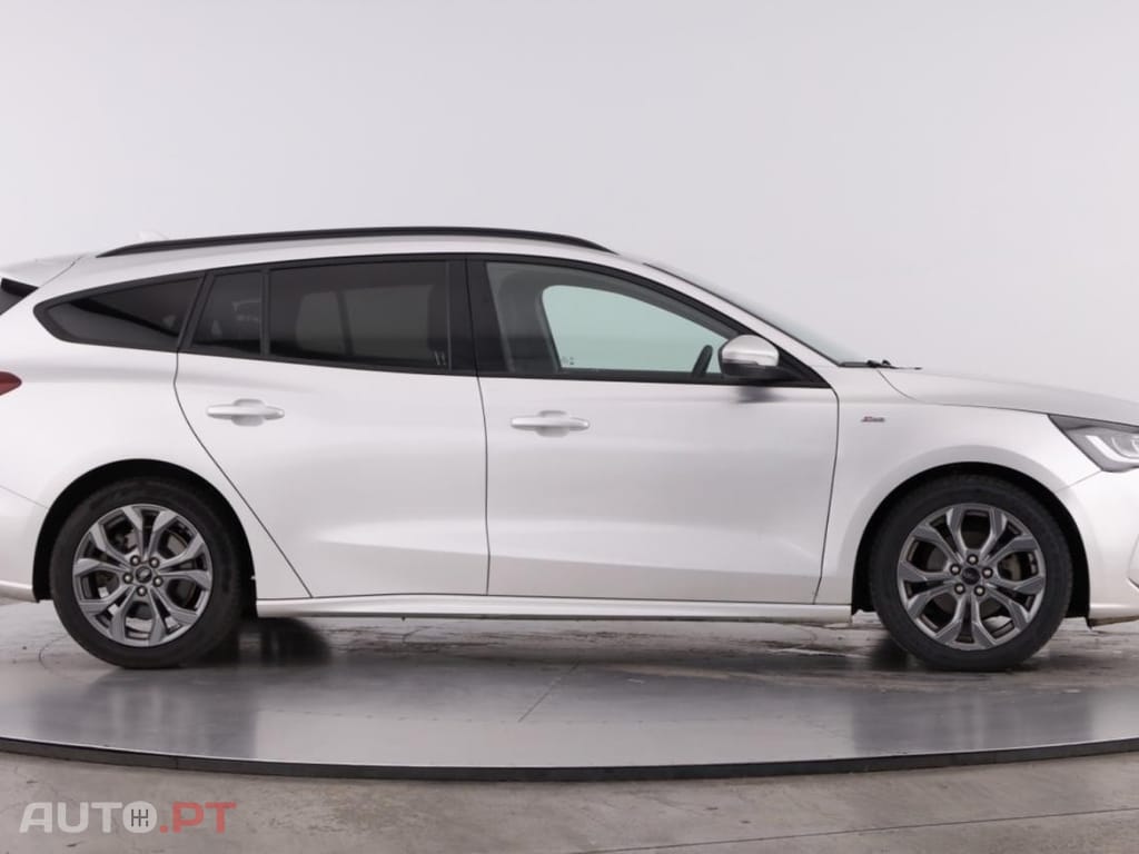 Ford Focus SW 1.0 EcoBoost MHEV ST-Line Aut.