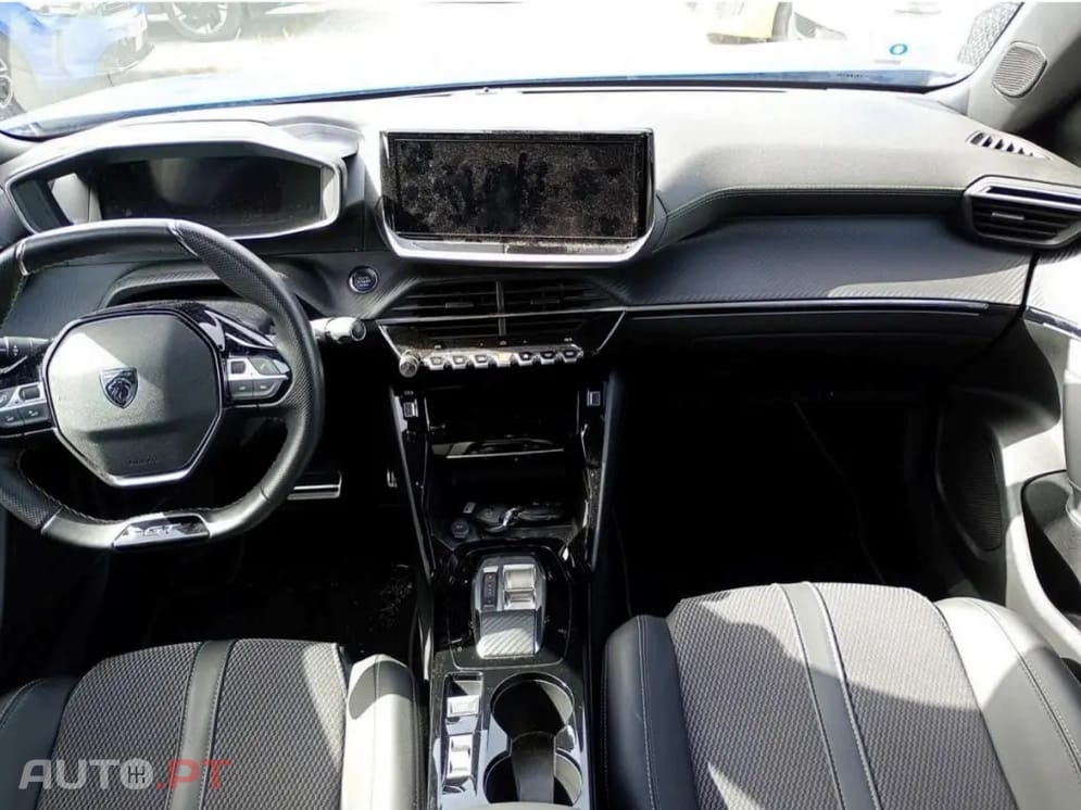 Peugeot E-2008 50 kWh GT