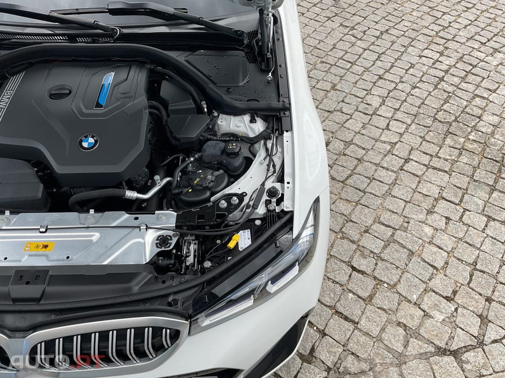 BMW 330 e Pack M Auto