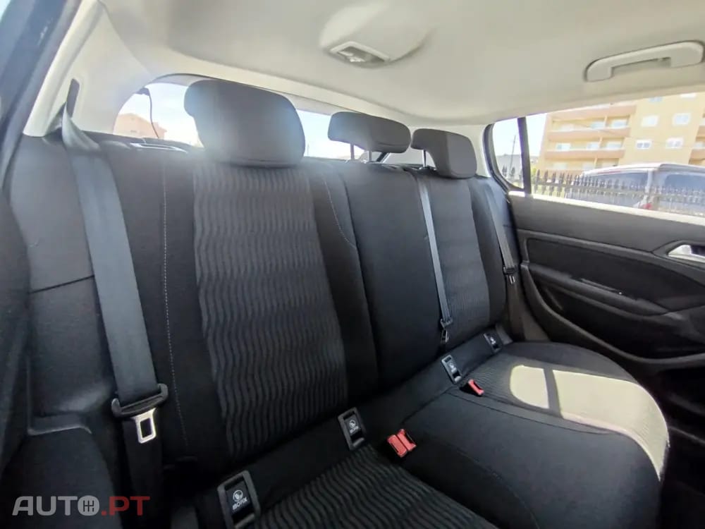 Peugeot 308 1.6 BlueHDi Allure