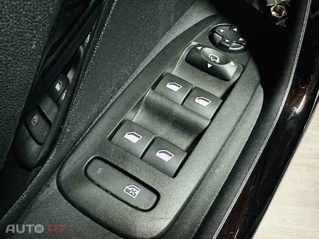 Peugeot 2008 1.2 PureTech GT Line EAT6