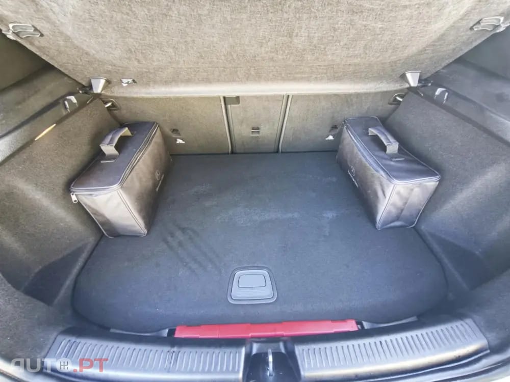 Mercedes-Benz A 250 e 8G-DCT Progressive Advanced