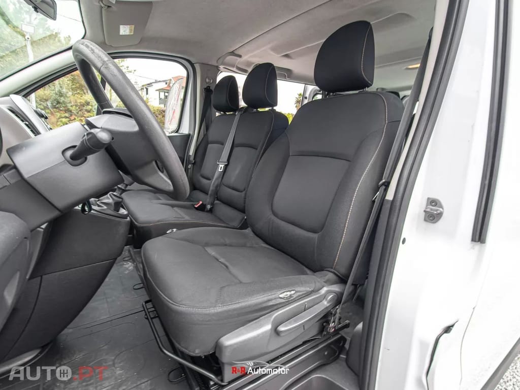 Renault Trafic 1.6dCi L1H1 9 Lugares NACIONAL