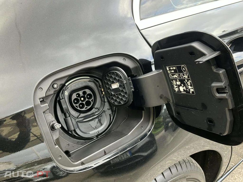 Mercedes-Benz A 250 e Style Plus