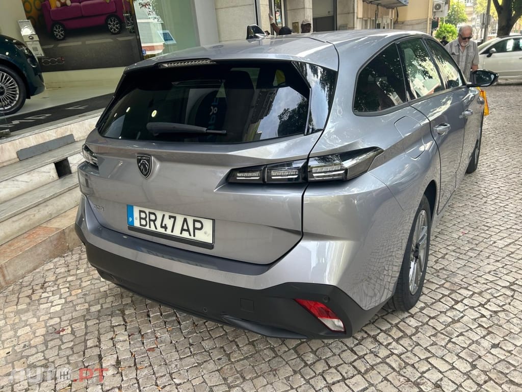 Peugeot 308 SW 1.2 Hybrid Style e-DCS6