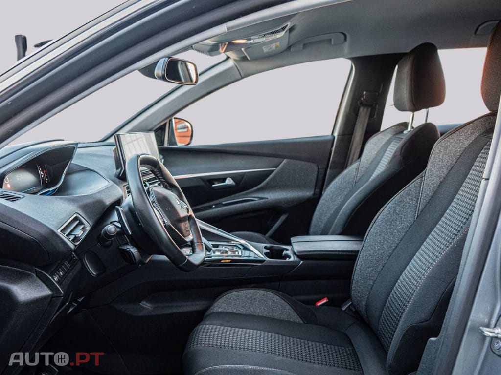 Peugeot 3008 Active Pack EAT8