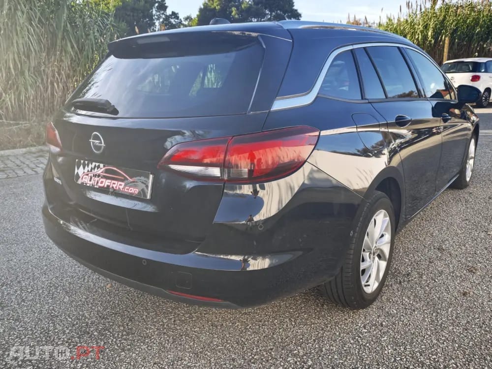 Opel Astra Sports Tourer 1.5 D S&S Auto Business Elegance
