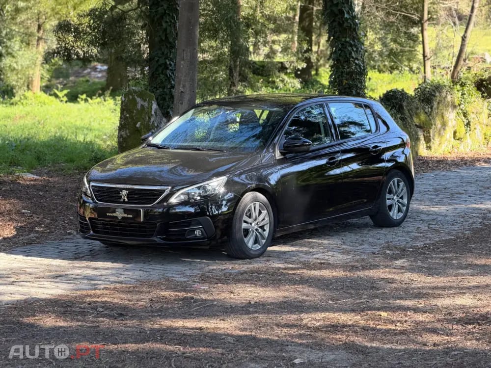 Peugeot 308 1.2 PureTech Allure EAT8
