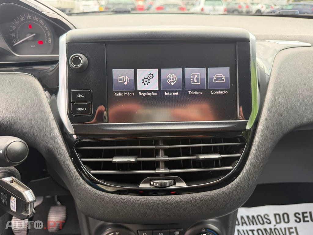 Peugeot 208 1.6 BlueHDi Style