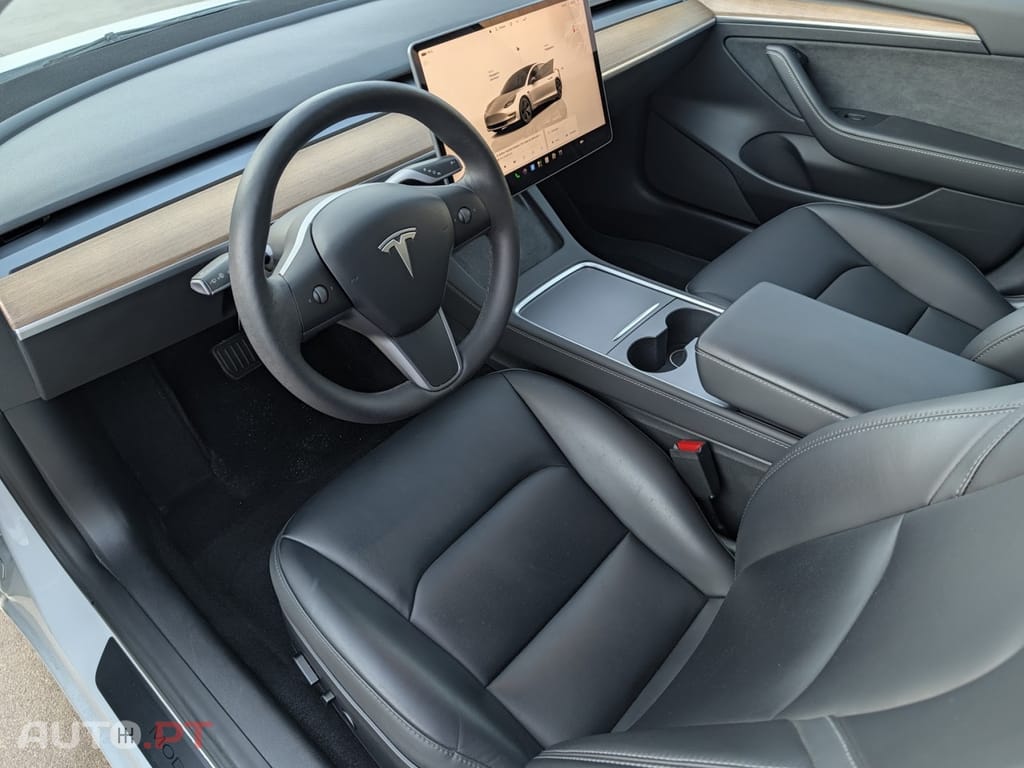 Tesla Model 3 Tração Traseira Premium — fotografia 5