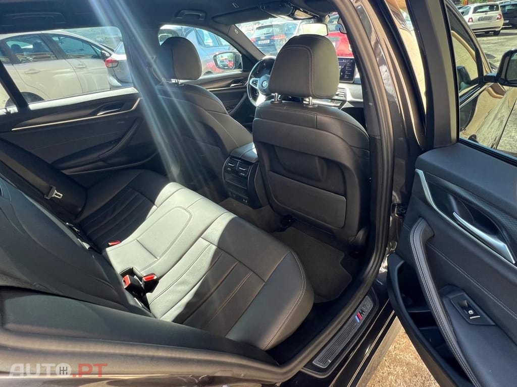 BMW 520 d Pack Desportivo M Auto