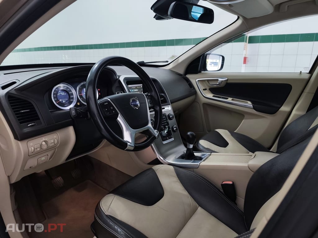 Volvo XC60 2.0 D4 DRIVe Momentum