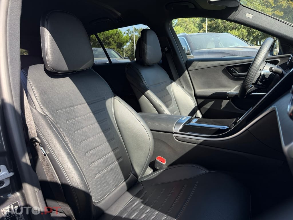 Mercedes-Benz C 300 e AMG Line