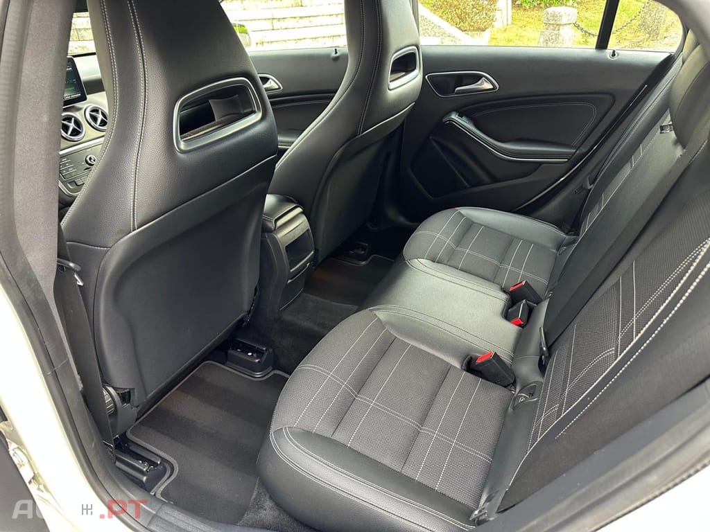 Mercedes-Benz CLA 180 d Shooting Brake