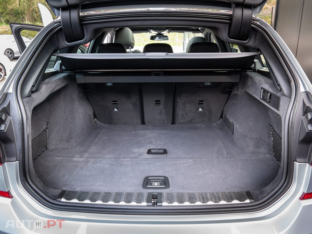 BMW 320 d Touring Pack M Auto