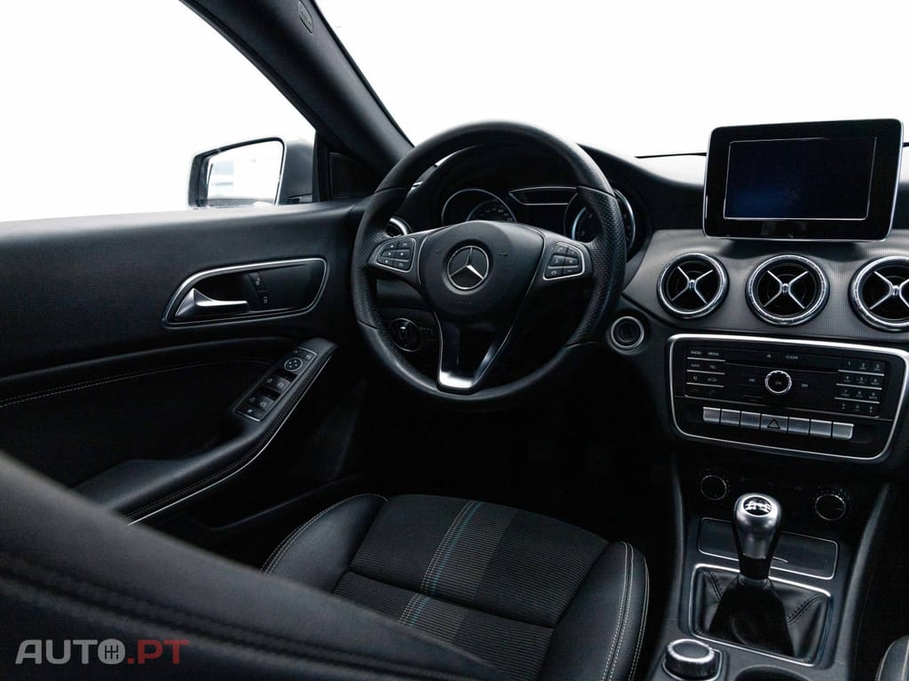 Mercedes-Benz CLA 180 d Shooting Brake Urban