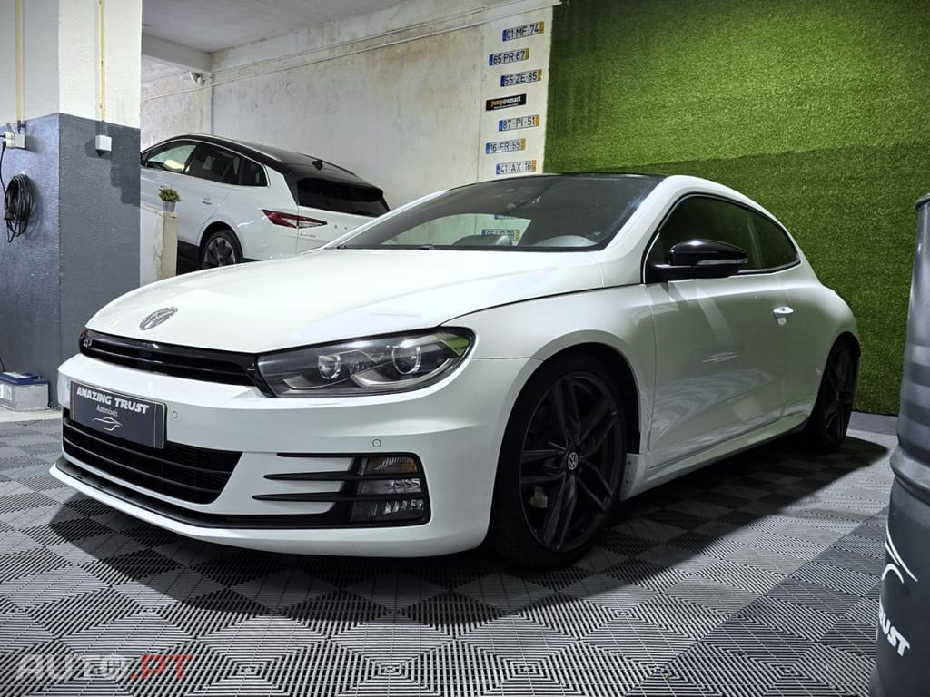 Volkswagen Scirocco 2.0 TSI BlueMotion DSG