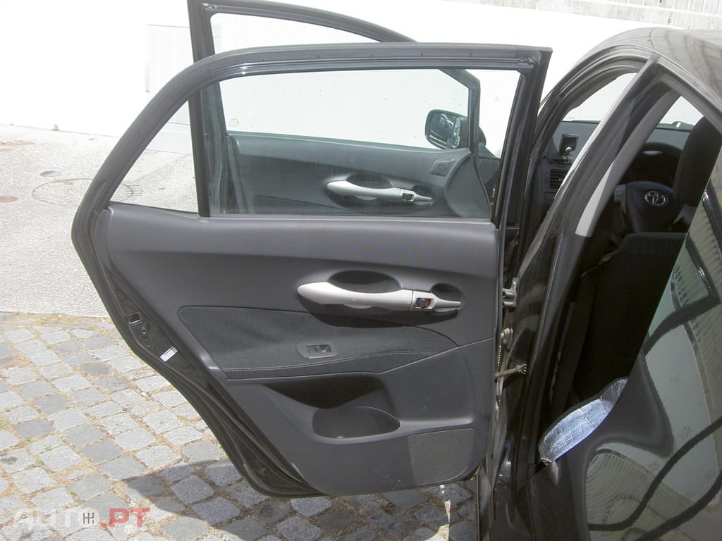 Toyota Auris 1.33 VVTI A/C+VSO