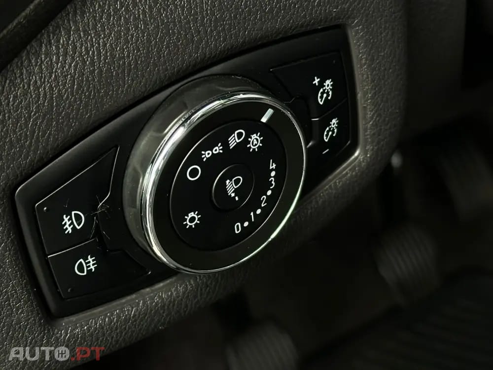 Ford Tourneo 1.5 TDCi 240 L2 Ambiente