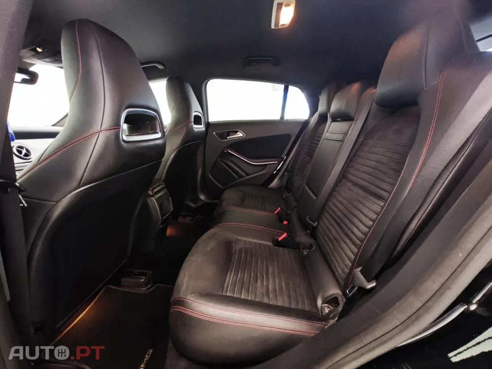 Mercedes-Benz CLA 180 7G-DCT AMG Line