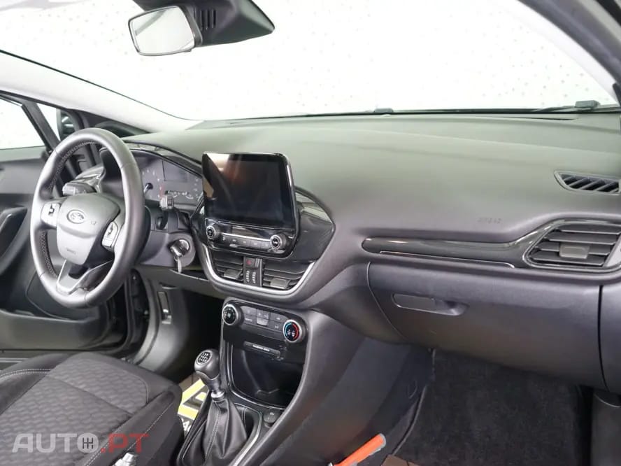 Ford Puma 1.0 EcoBoost Hybrid TITANIUM