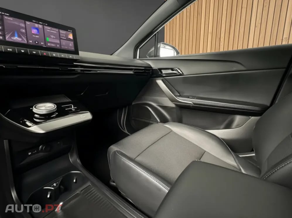 MG MG4 64 kWh Luxury