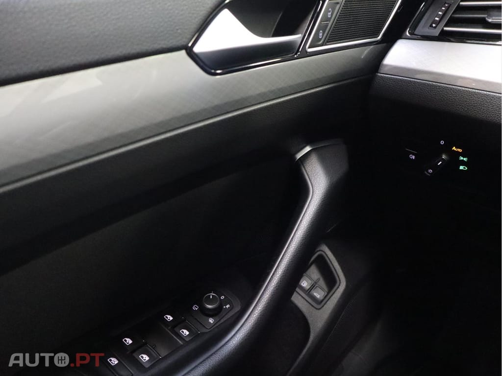 Volkswagen Passat GTE Plug-in Variant