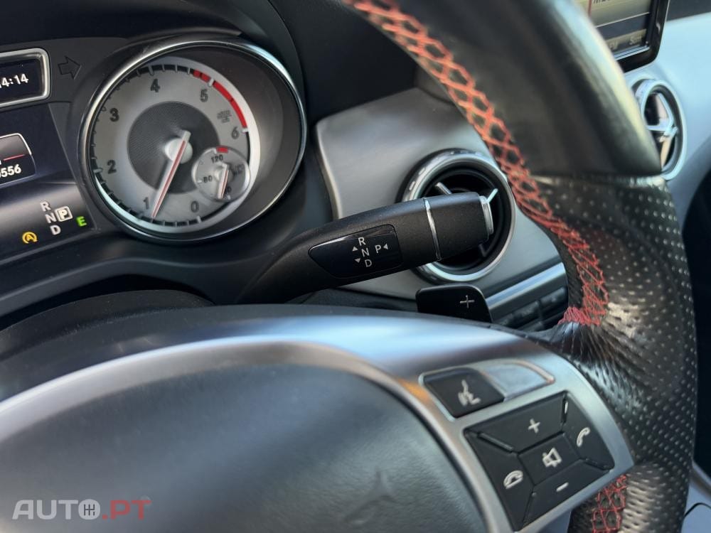 Mercedes-Benz GLA 180 d AMG Line