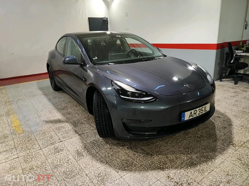 Tesla Model 3 Long-Range Dual Motor AWD