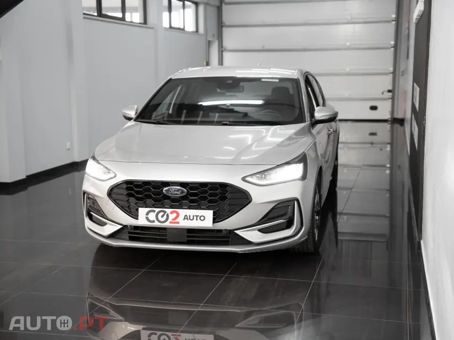 Ford Focus 1.0 EcoBoost MHEV ST-Line