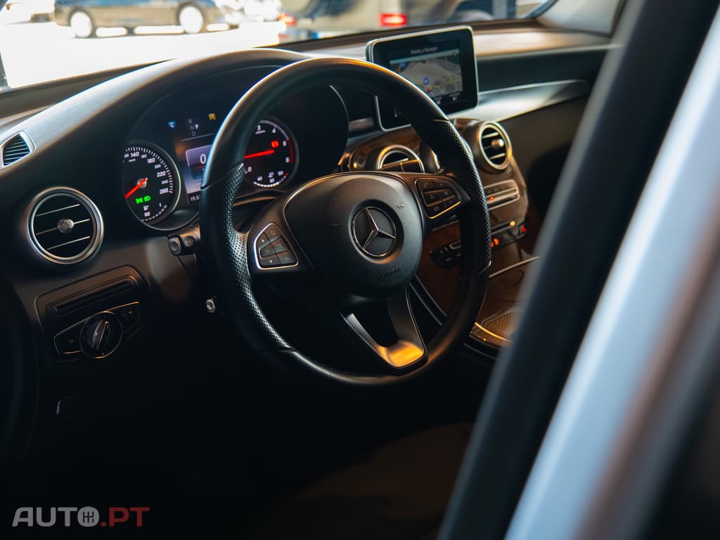 Mercedes-Benz GLC 220 d 4Matic 9G-TRONIC