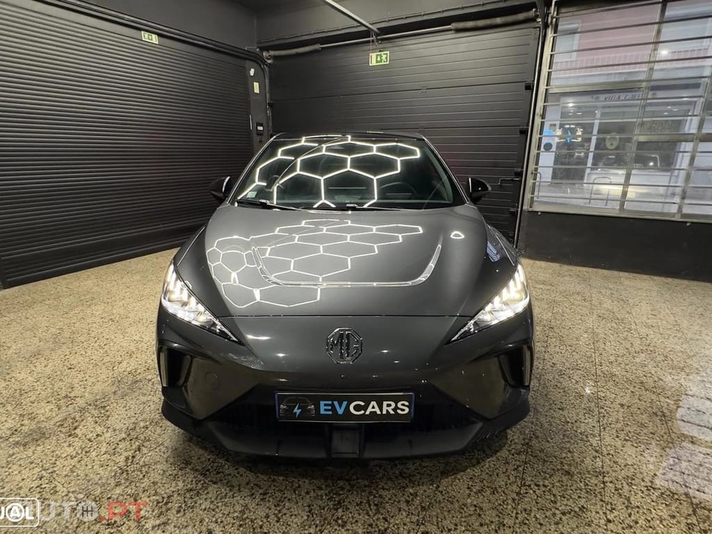 MG MG4 4 Luxury 64 kWh