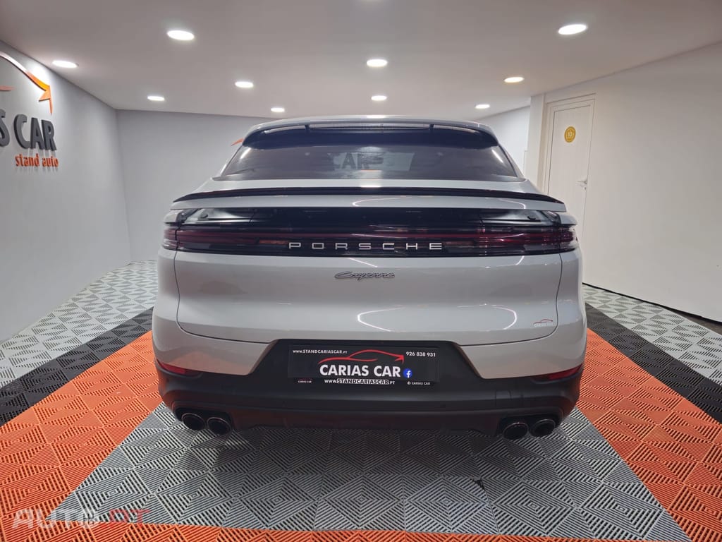 Porsche Cayenne E-Hybrid Black Edition