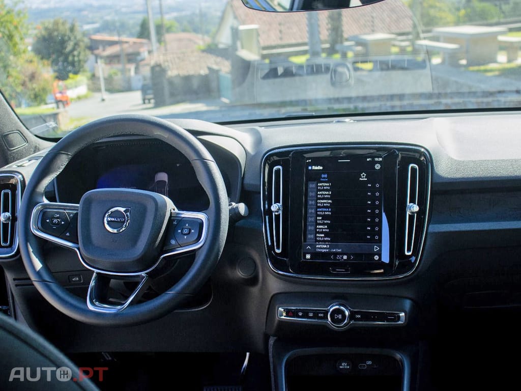 Volvo C40 Recharge Core